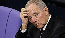 © AP/Miguel Villagran, Enttäuschter Bundesinnenminister Wolfgang Schäuble. © AP/Miguel Villagran, Enttäuschter Bundesinnenminister Wolfgang Schäuble.