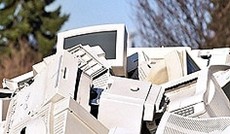 © Fotolia/Stephanie Bandmann, Kaputte PCs © Fotolia/Stephanie Bandmann, Kaputte PCs