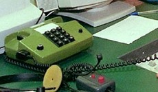 © APA/DPA/Wolfgang Kumm, Älteres Tastentelefon in der grünen Telekom-Farbe © APA/DPA/Wolfgang Kumm, Älteres Tastentelefon in der grünen Telekom-Farbe