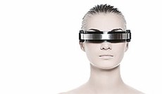 © Fotolia/Andrejs Pidjass, Frau mit Virtual-Reality-Brille © Fotolia/Andrejs Pidjass, Frau mit Virtual-Reality-Brille