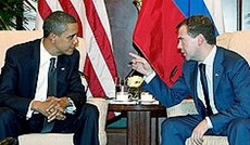 © Reuters/Jason Reed, US-Präsident Barack Obama und der Russische Präsident Dmitry Medwedew bei einer Besprechung. © Reuters/Jason Reed, US-Präsident Barack Obama und der Russische Präsident Dmitry Medwedew bei einer Besprechung.