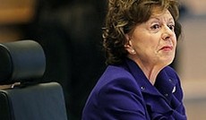 © APA/EPA/Olivier Hoslet, Die für Digitalwirtschaft und Kultur designierte niederländische EU-Kommissarin Neelie Kroes im EU-Parlament. © APA/EPA/Olivier Hoslet, Die für Digitalwirtschaft und Kultur designierte niederländische EU-Kommissarin Neelie Kroes im EU-Parlament.