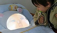 © Universität Tsukuba, Babyroboter © Universität Tsukuba, Babyroboter