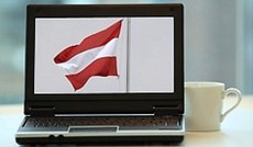 © Fotolia/abal, dipego (Montage), Netbook mit Foto von österreichischer Fahne am Bildschirm © Fotolia/abal, dipego (Montage), Netbook mit Foto von österreichischer Fahne am Bildschirm