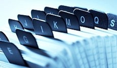 � Fotolia/vasco , Bl�tter in einem Buchstabenregister