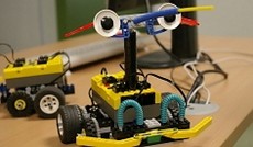  Nadja Igler / ORF.at, Roboter des RoboCupJunior