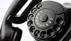 � Fotolia/bilderbox, Altes Telefon mit W�hlscheibe
