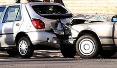 � Fotolia/Daniel Bujack, Autounfall