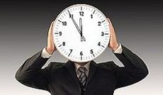 © Fotolia/Aamon, Mann mit Ziffernblatt © Fotolia/Aamon, Mann mit Ziffernblatt