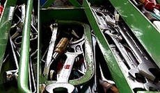 � Fotolia/Franz Pfluegl, Werkzeugkiste