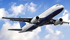 � Fotolia/Eray Haciosmanoglu, Flugzeug in der Luft