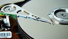 � Fotolia/ProfphotoXL, Bild einer Festplatte