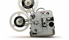 � Fotolia/Serj Siz`kov, alte Videokamera