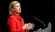 © APA/EPA/Allison Shelley, Hillary Clinton am Rednerpult © APA/EPA/Allison Shelley, Hillary Clinton am Rednerpult
