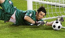© Reuters/Christian Charisius, Italiens Tormann Gianluigi Buffon © Reuters/Christian Charisius, Italiens Tormann Gianluigi Buffon