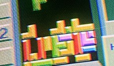 © AP/Mark Lennihan, Das Spiel Tetris auf dem Gameboy © AP/Mark Lennihan, Das Spiel Tetris auf dem Gameboy